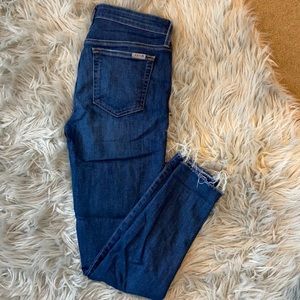 Joe’s jeans dark wash skinny